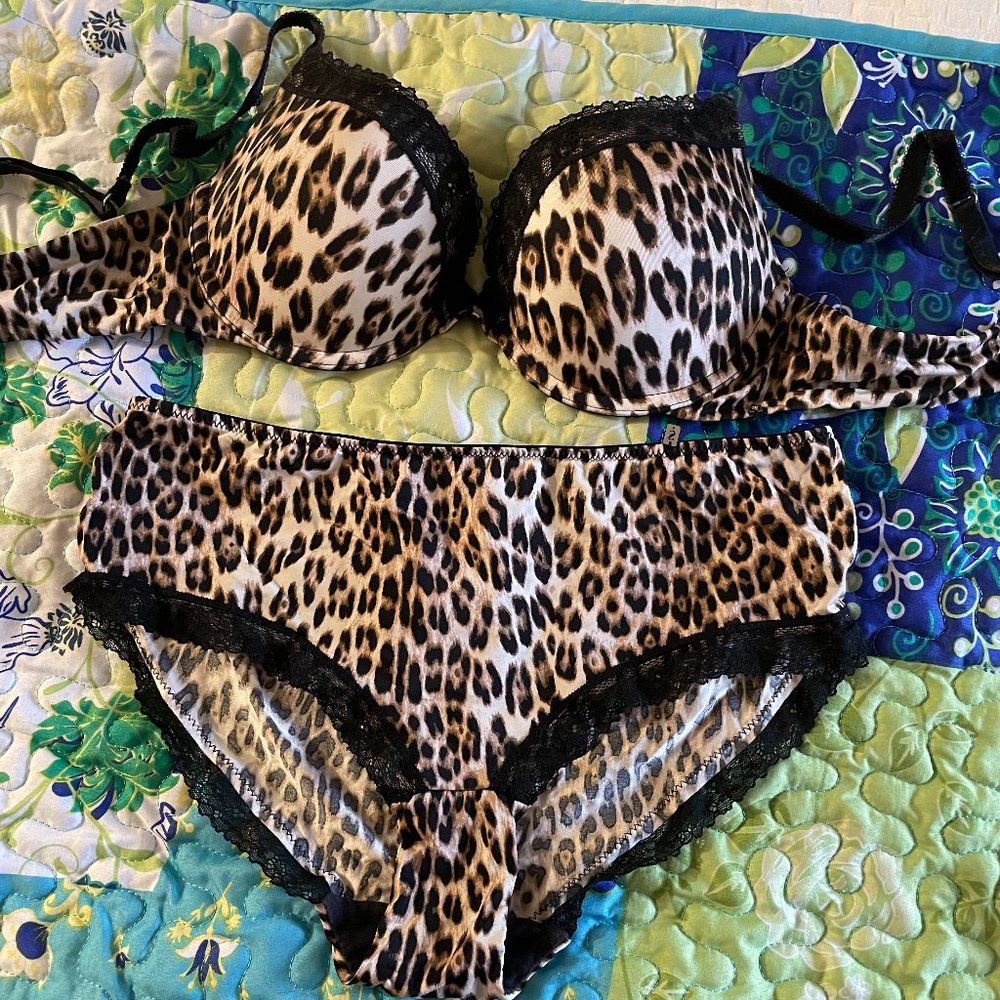 SCANDALE Leopard Enhance Push-Up Bra 34B & Matching Hipster Panty M